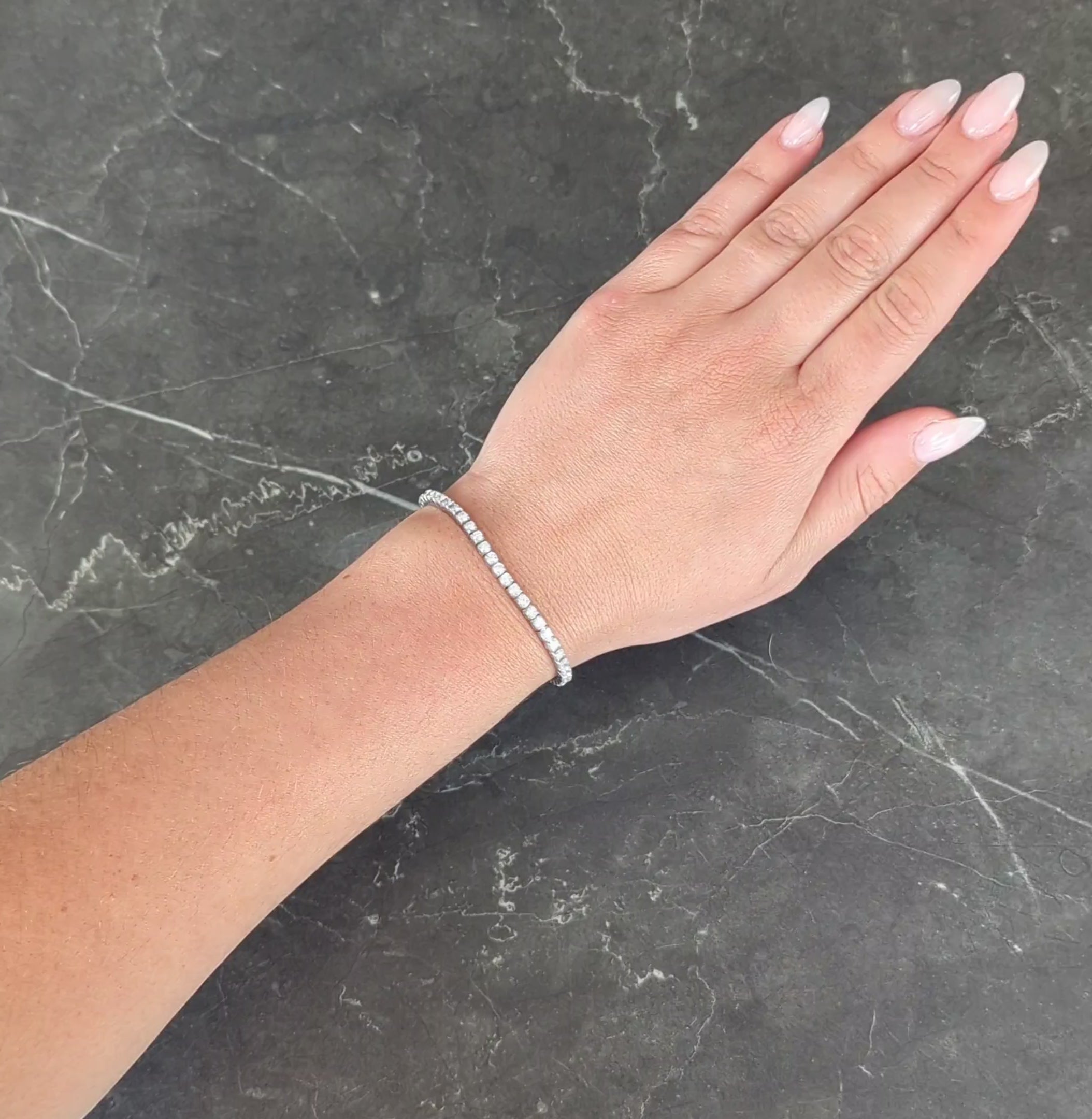 Contemporary 3.24 CTW Diamond 14 Karat White Gold Tennis Line Bracelet