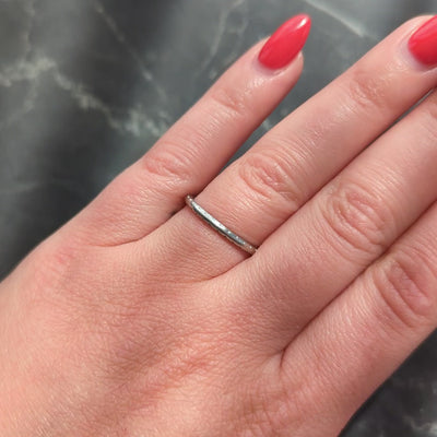 Art Deco 1925 Platinum Foliate Antique Wedding Band Ring