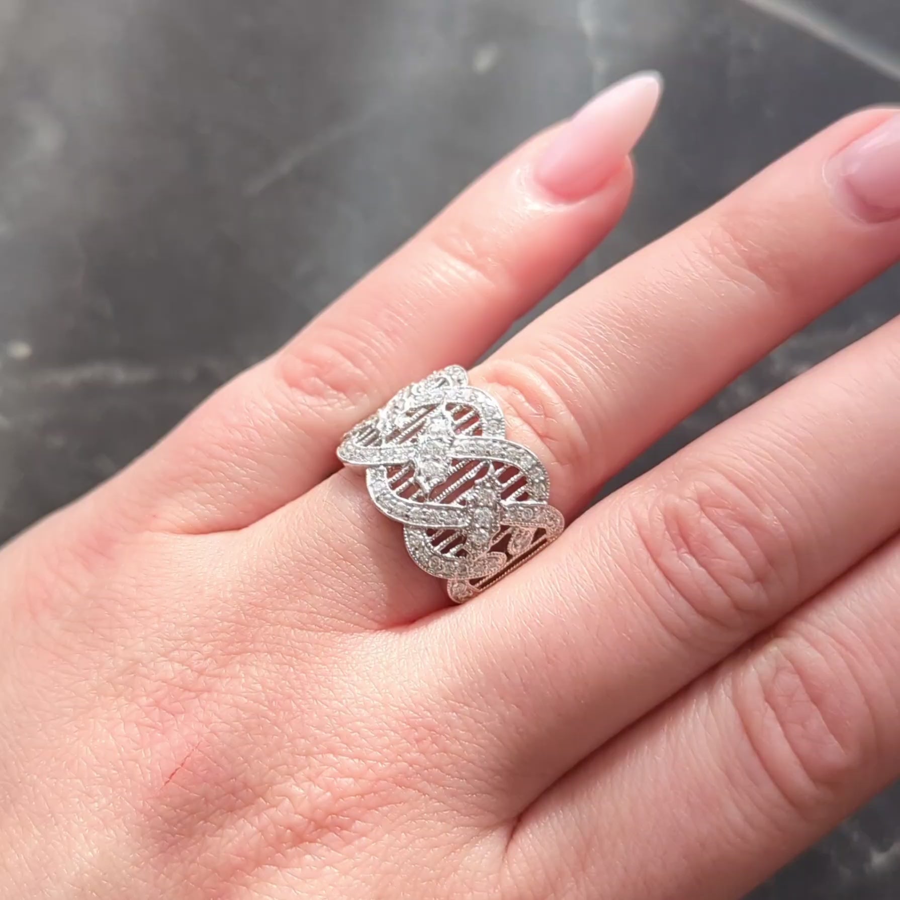 Contemporary Round Diamond 18 Karat White Gold Wide Twist Filigree Band Ring