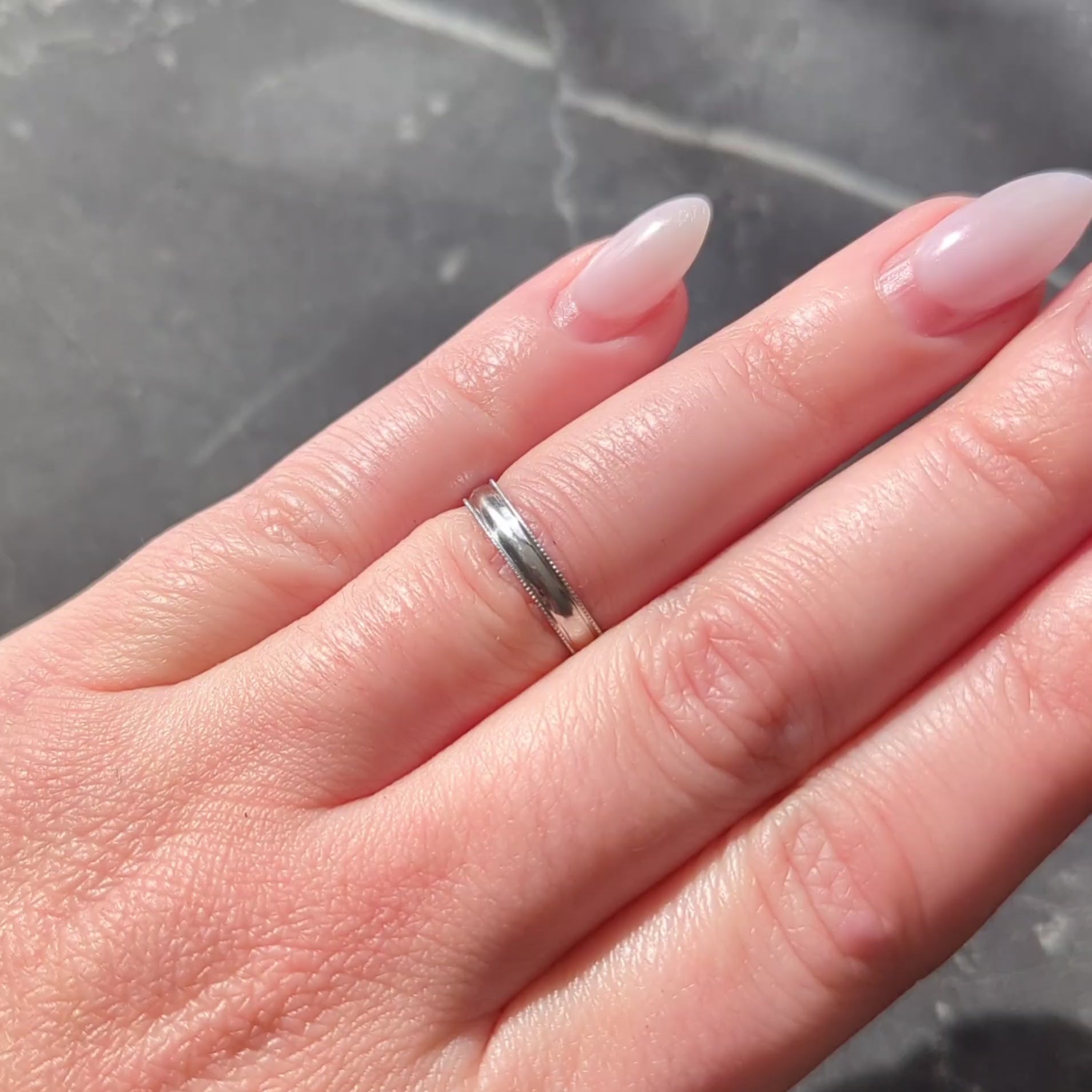 Retro Platinum Vintage Milgrain Wedding Band Ring