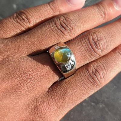 1960's Cat's Eye Chrysoberyl Diamond 14 Karat White Gold Three Unisex Stone Ring