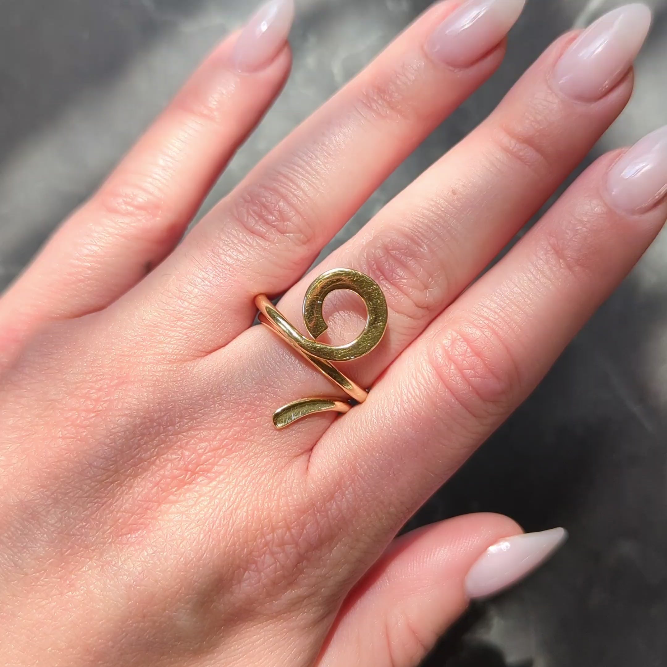 Cartier Dinh Van 1970's 18 Karat Yellow Gold Vintage Ankh Bypass Ring