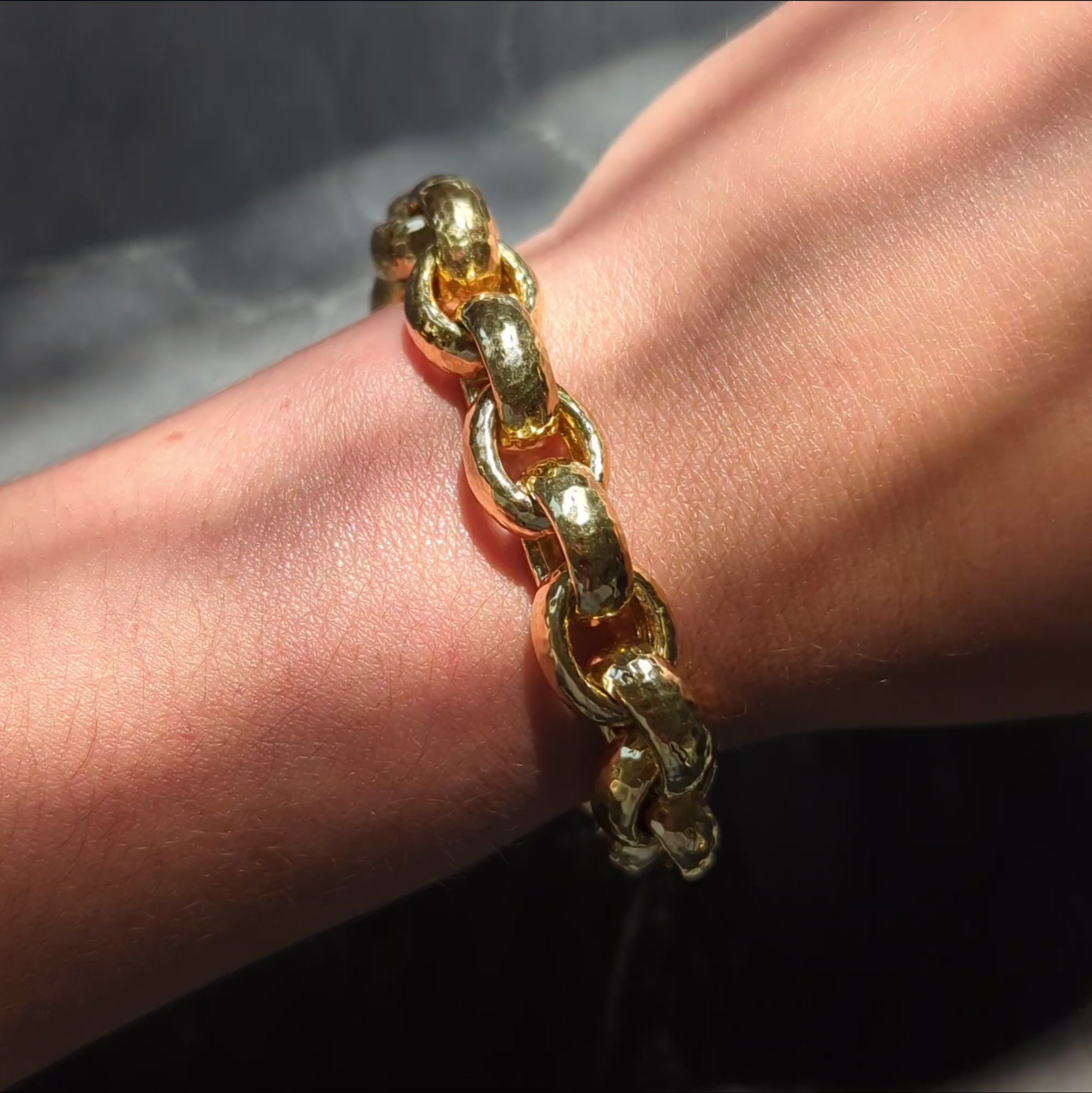 Valentin Magro 1990's 18 Karat Yellow Gold Vintage Hammered Rollo Link Bracelet