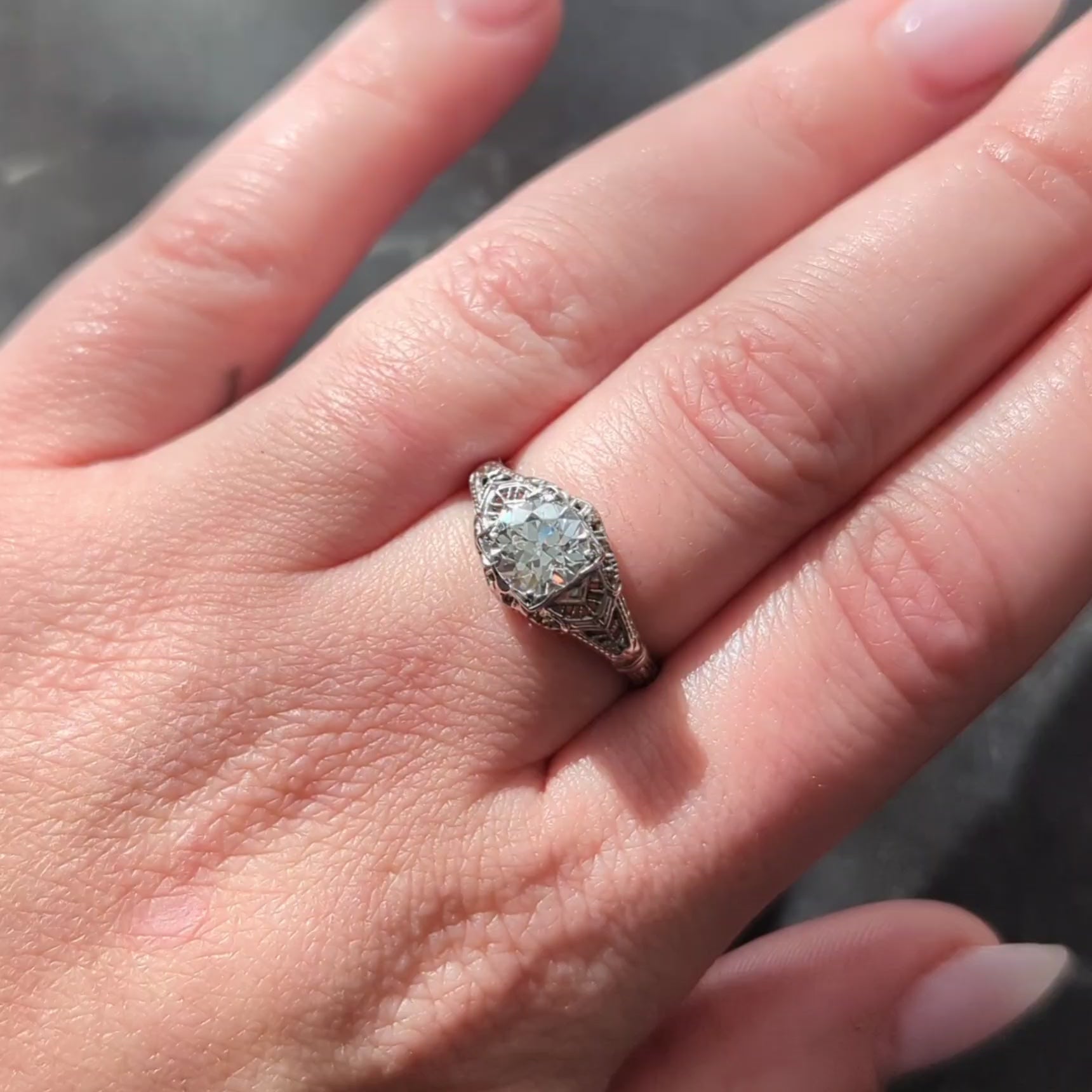 Art Deco 1.01 CTW European Diamond 18 Karat White Gold Antique Engagement Ring