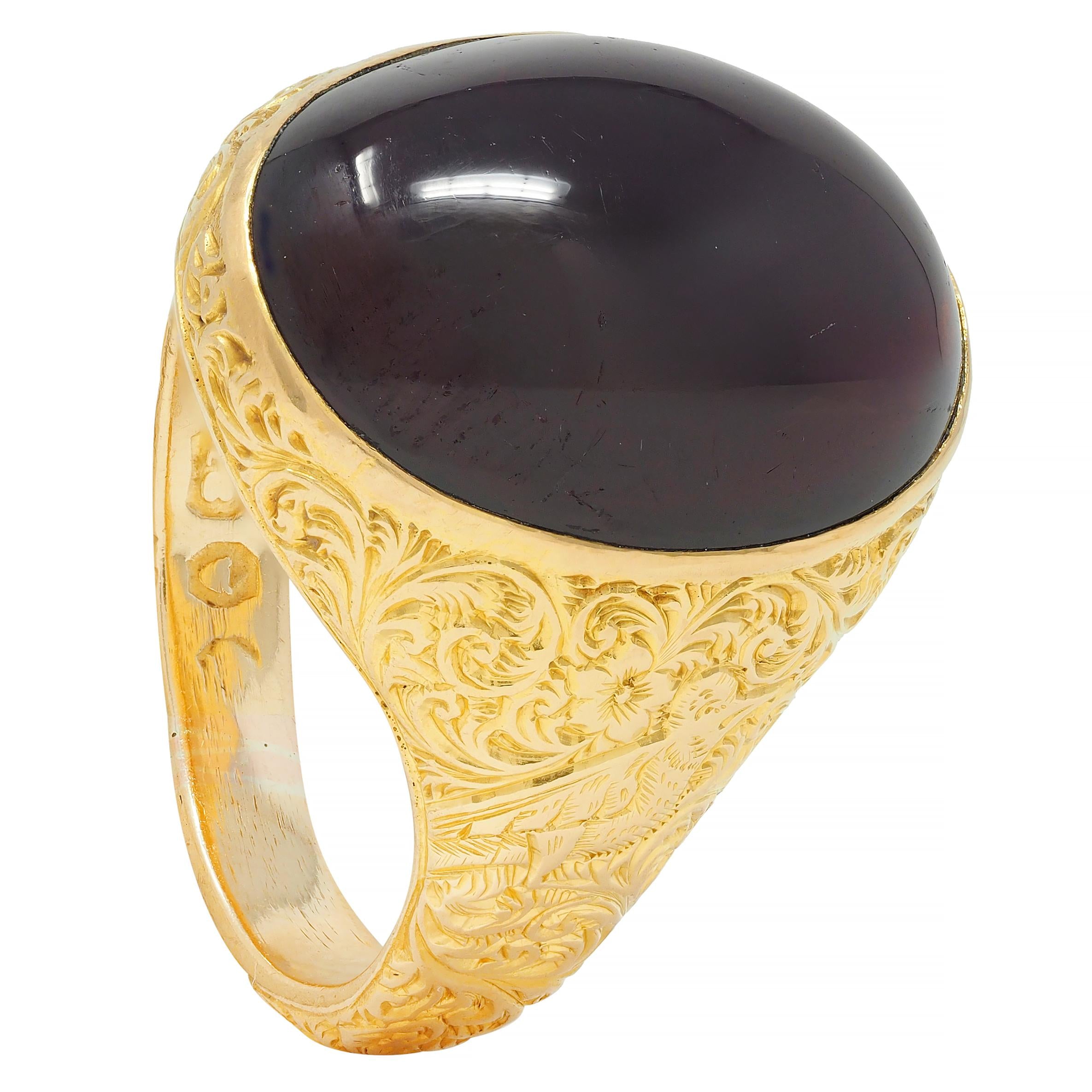 Victorian Garnet Cabochon 18 Karat Yellow Gold Floral Antique Unisex Signet Ring