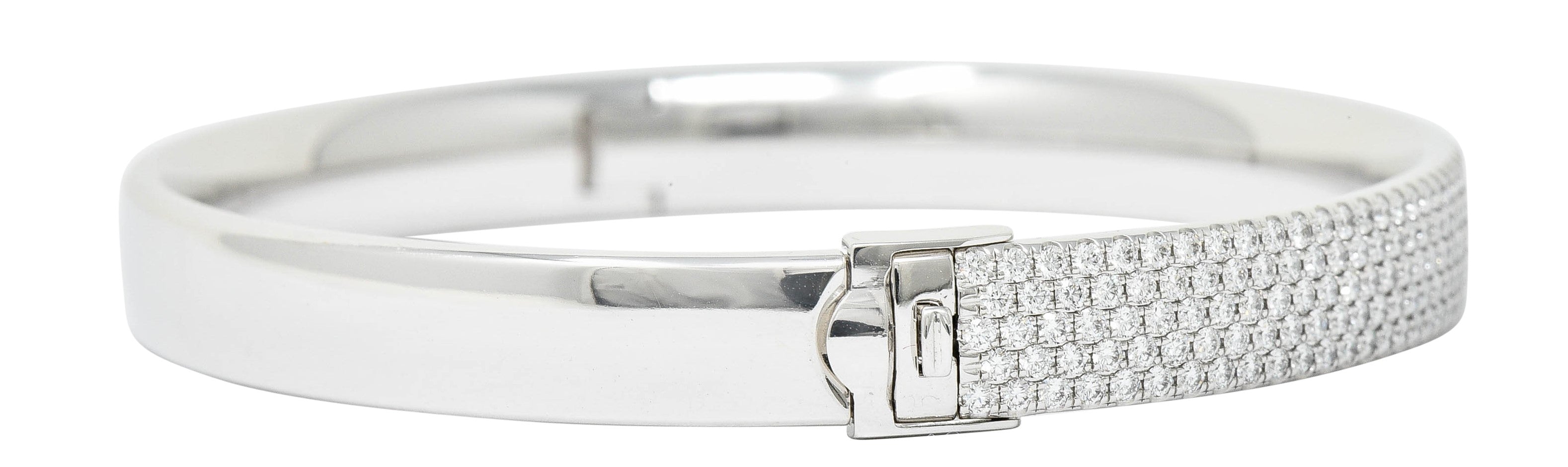 We-5978 Tiffany & Co. 4.96 CTW Pave Diamond 18 Karat White Gold Metro Bangle Braceletbracelet - Wilson's Estate Jewelry