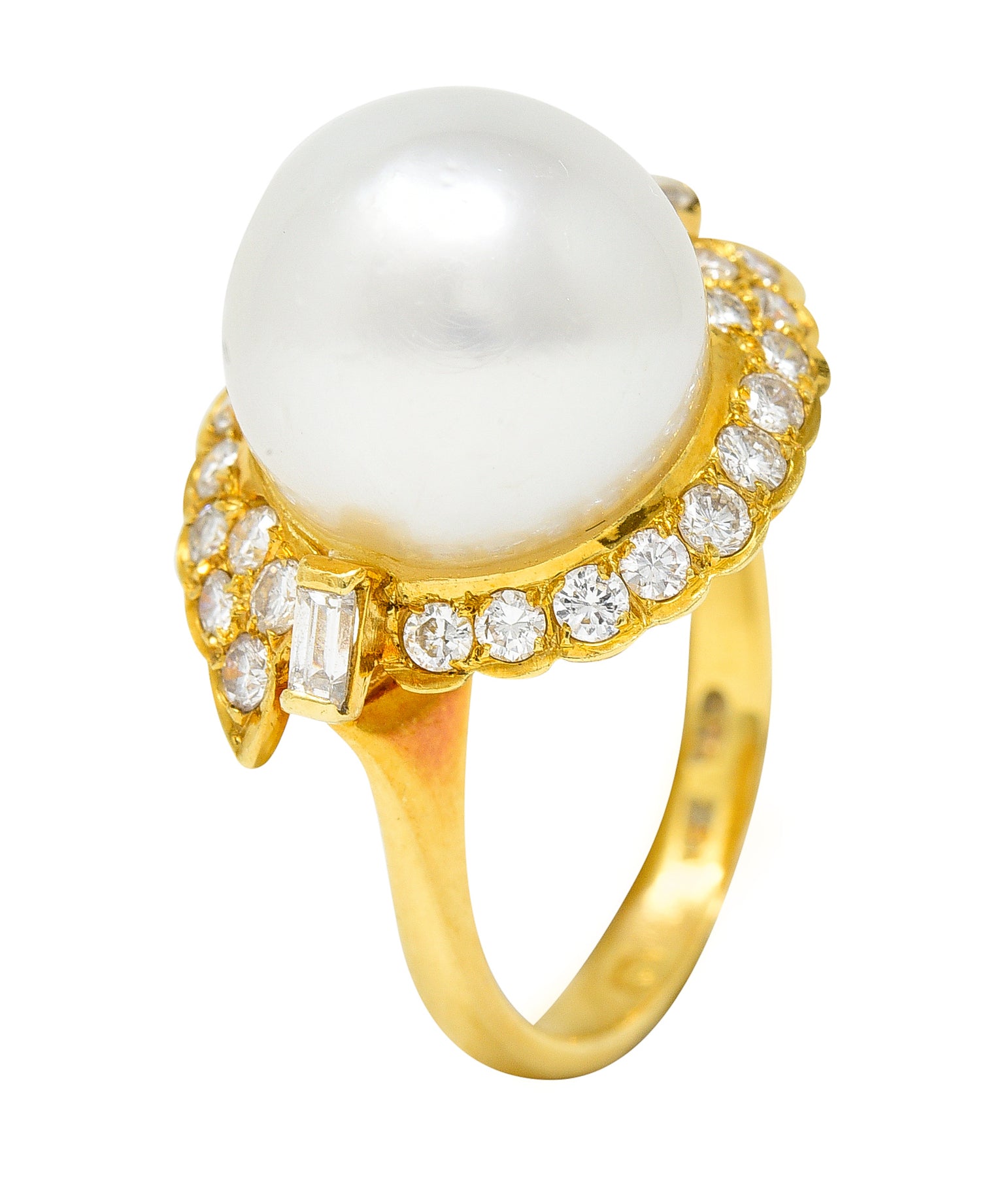 Vintage South Sea Pearl Diamond 18 Karat Yellow Gold Cluster Ring Wilson's Estate Jewelry