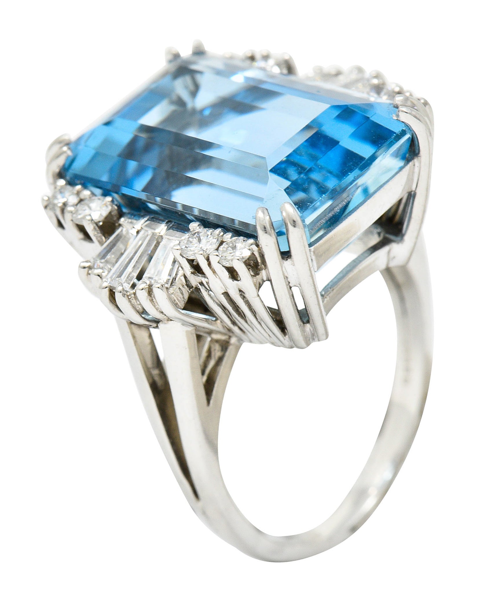 Felger Inc. Mid-Century 17.50 CTW Aquamarine Diamond Platinum Statement Ring Circa 1950Ring - Wilson's Estate Jewelry