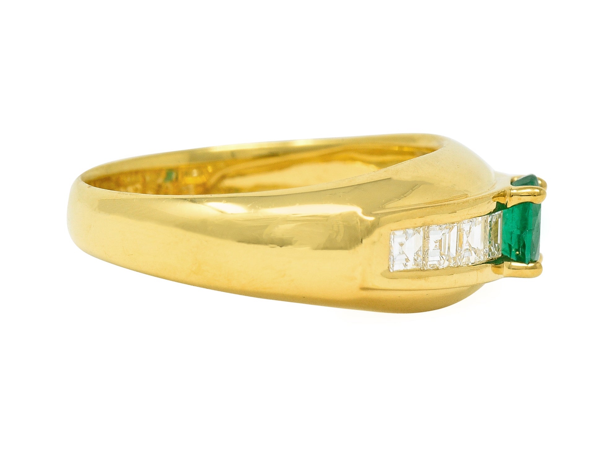 1980's 1.00 CTW Emerald Diamond 18 Karat Yellow Gold Vintage Gemstone Ring