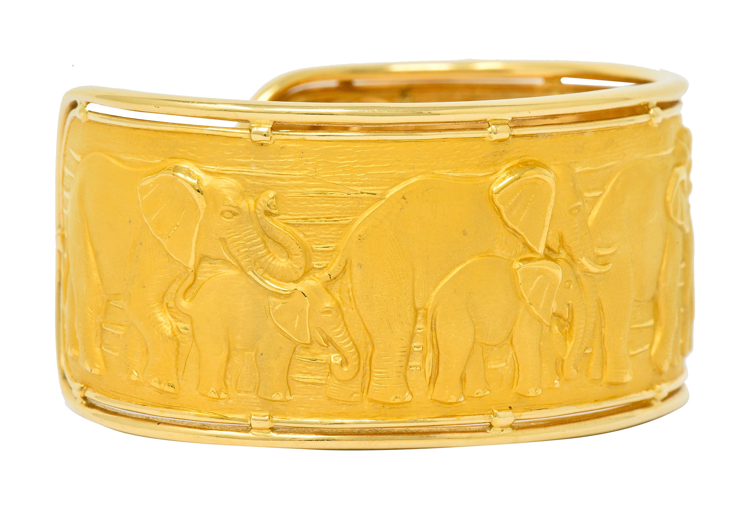 Carrera Y Carrera 18 Karat Gold Elephant Cuff Braceletbracelet - Wilson's Estate Jewelry