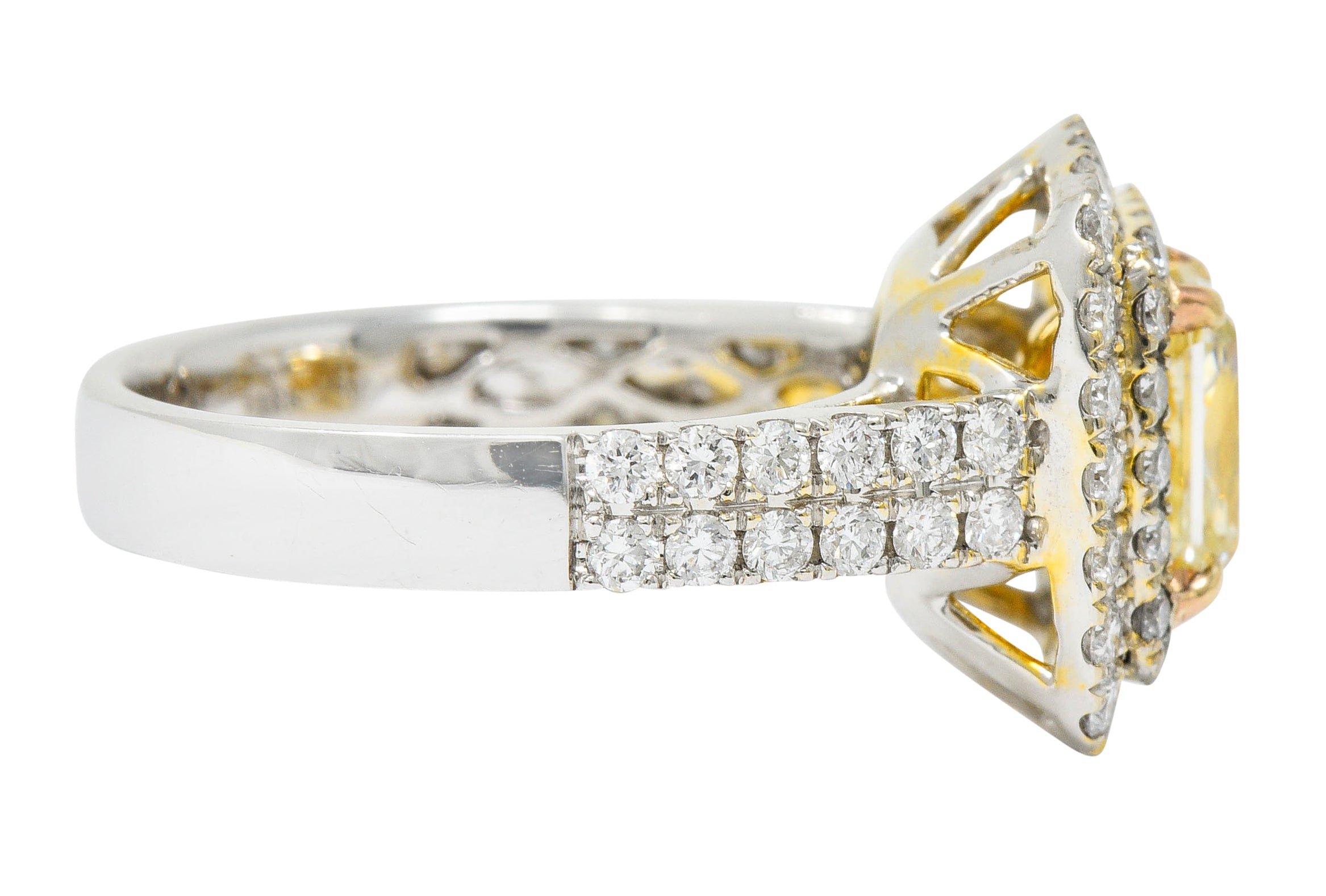 Contemporary 2.60 CTW Yellow Diamond & White Diamond 18 Karat Gold RingRing - Wilson's Estate Jewelry