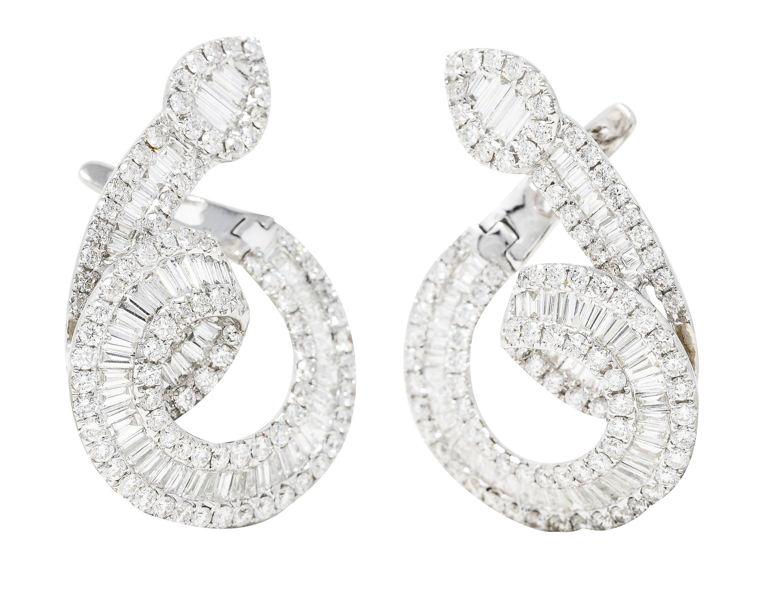 Contemporary 8.00 CTW Diamond 18 Karat White Gold Spiral Serpent Earrings Wilson's Estate Jewelry