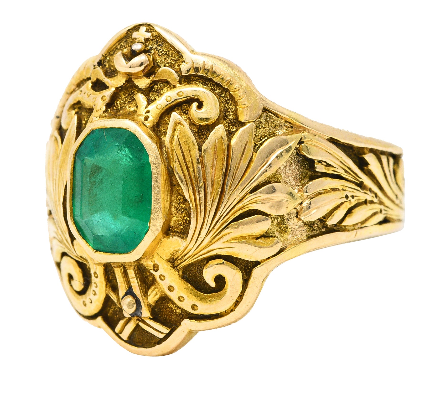 1906 Art Nouveau Emerald 18 Karat Yellow Gold Foliate Antique Band Ring Wilson's Estate Jewelry