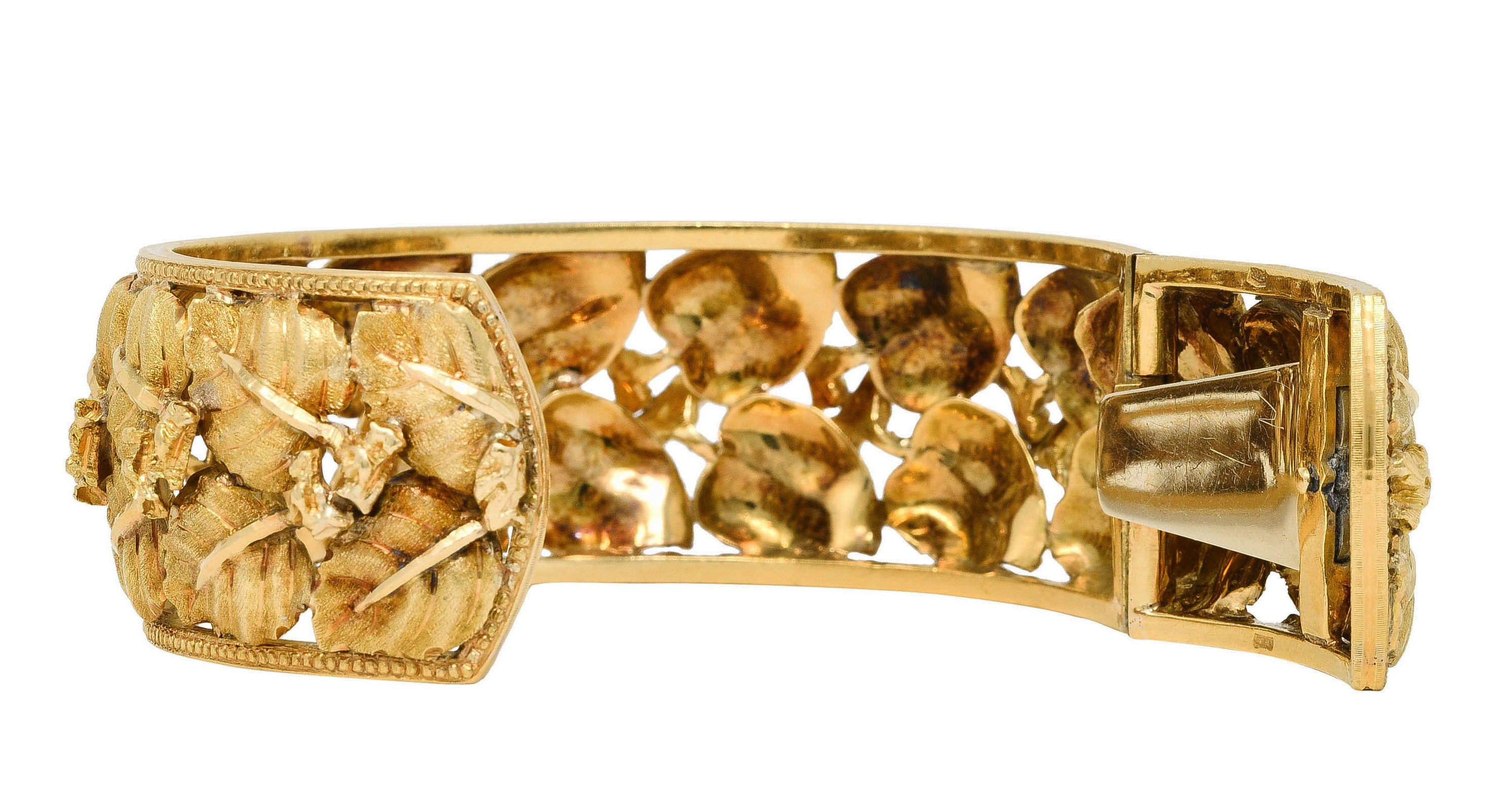 Vintage Buccellati 18 Karat Yellow Gold Hinged Foliate Leaf Cuff Braceletbracelet - Wilson's Estate Jewelry