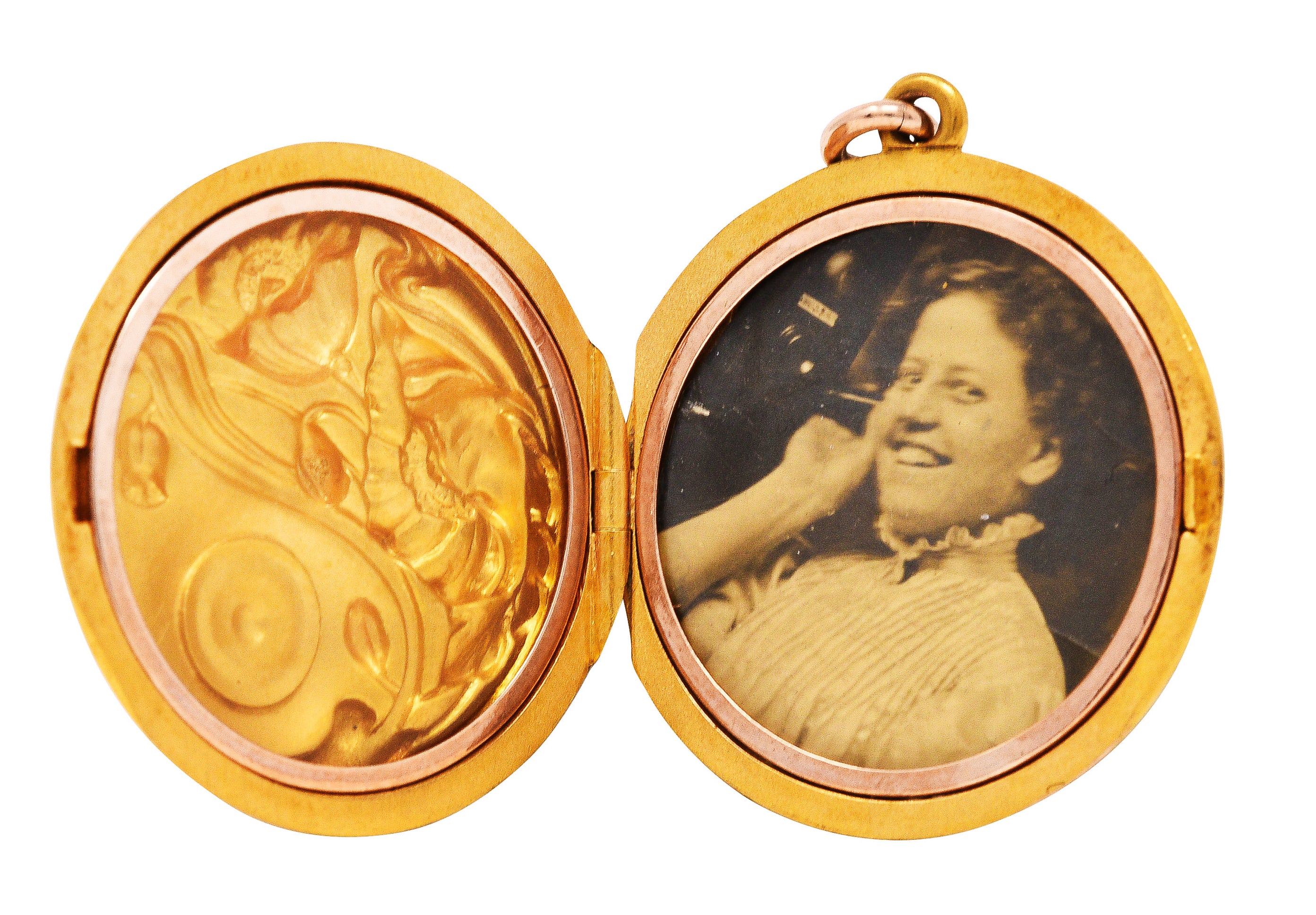 Art Nouveau 18 Karat Gold Floral Portrait Locket PendantNecklace - Wilson's Estate Jewelry