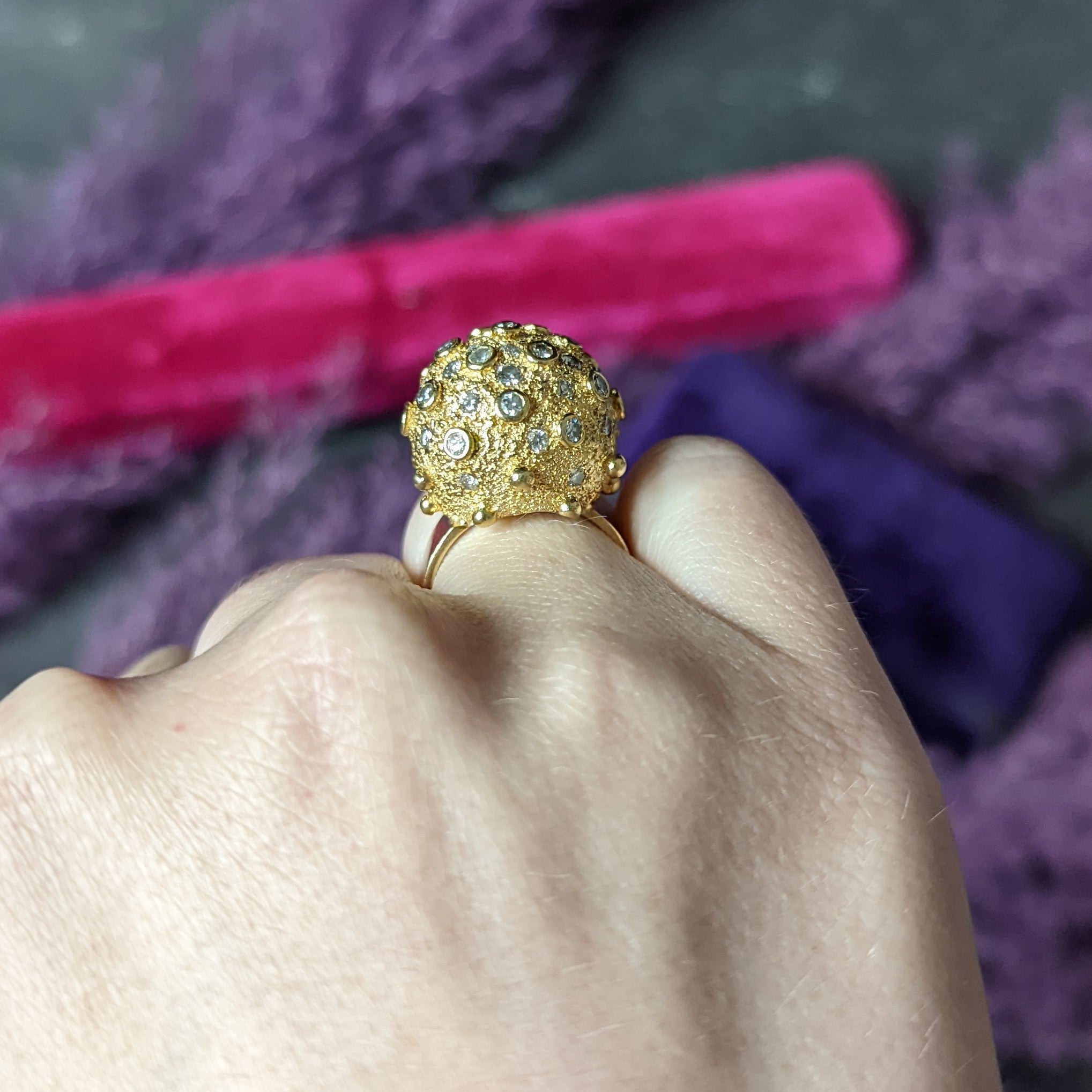 1960's Vintage 1.25 CTW Diamond 18 Karat Yellow Gold Sputnik Bauble Ring Wilson's Estate Jewelry