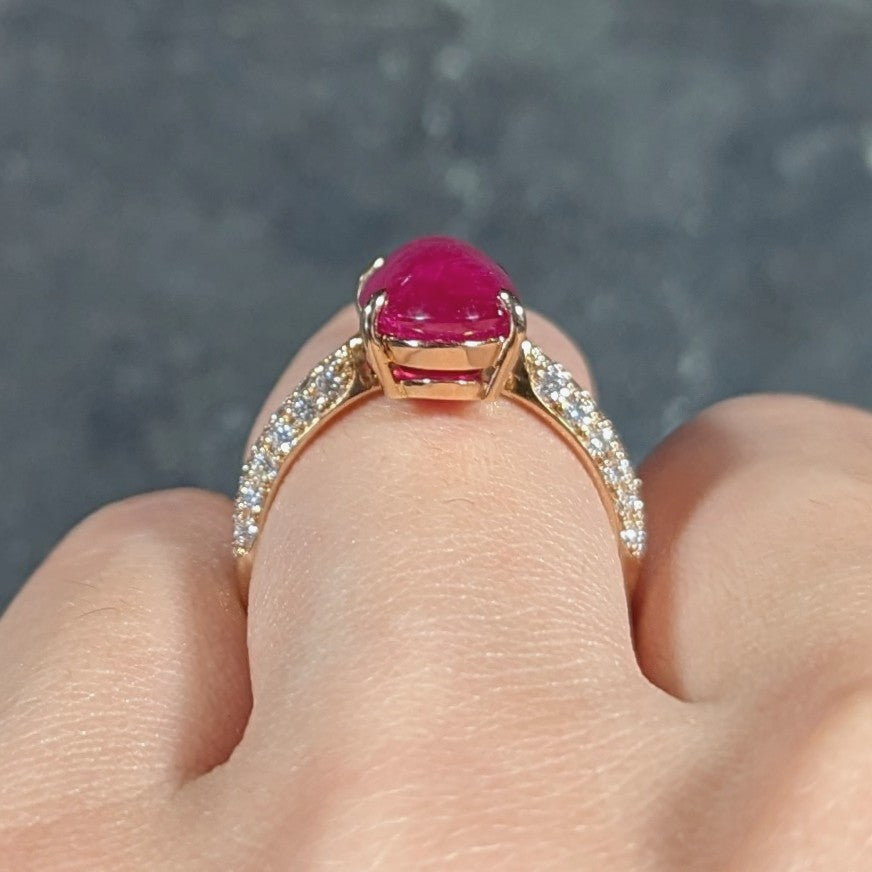 Contemporary 5.68 CTW Ruby Cabochon Diamond 18 Karat Rose Gold Gemstone Ring Wilson's Estate Jewelry