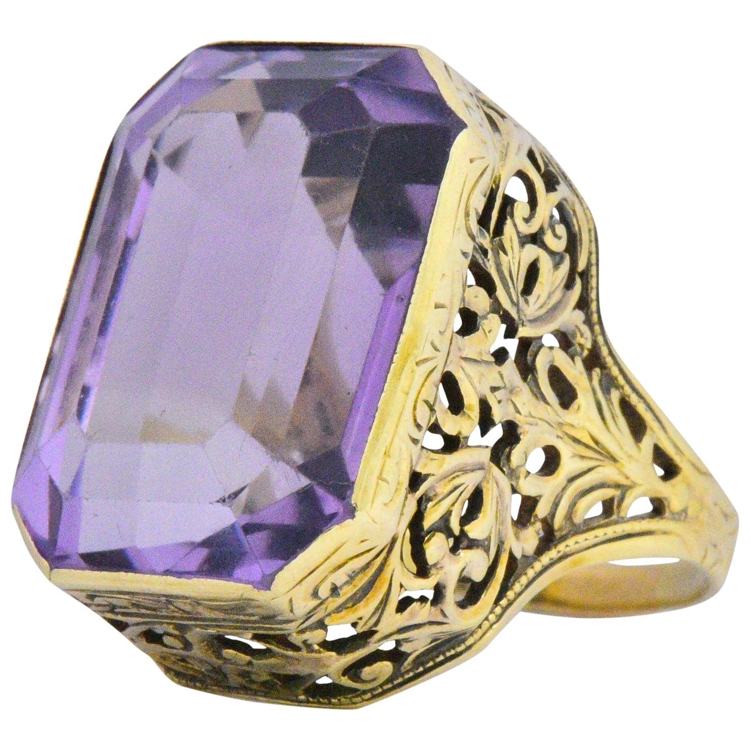 Art Nouveau 14.00 Carat Amethyst And 18 Karat Gold Cocktail Ring Wilson's Estate Jewelry