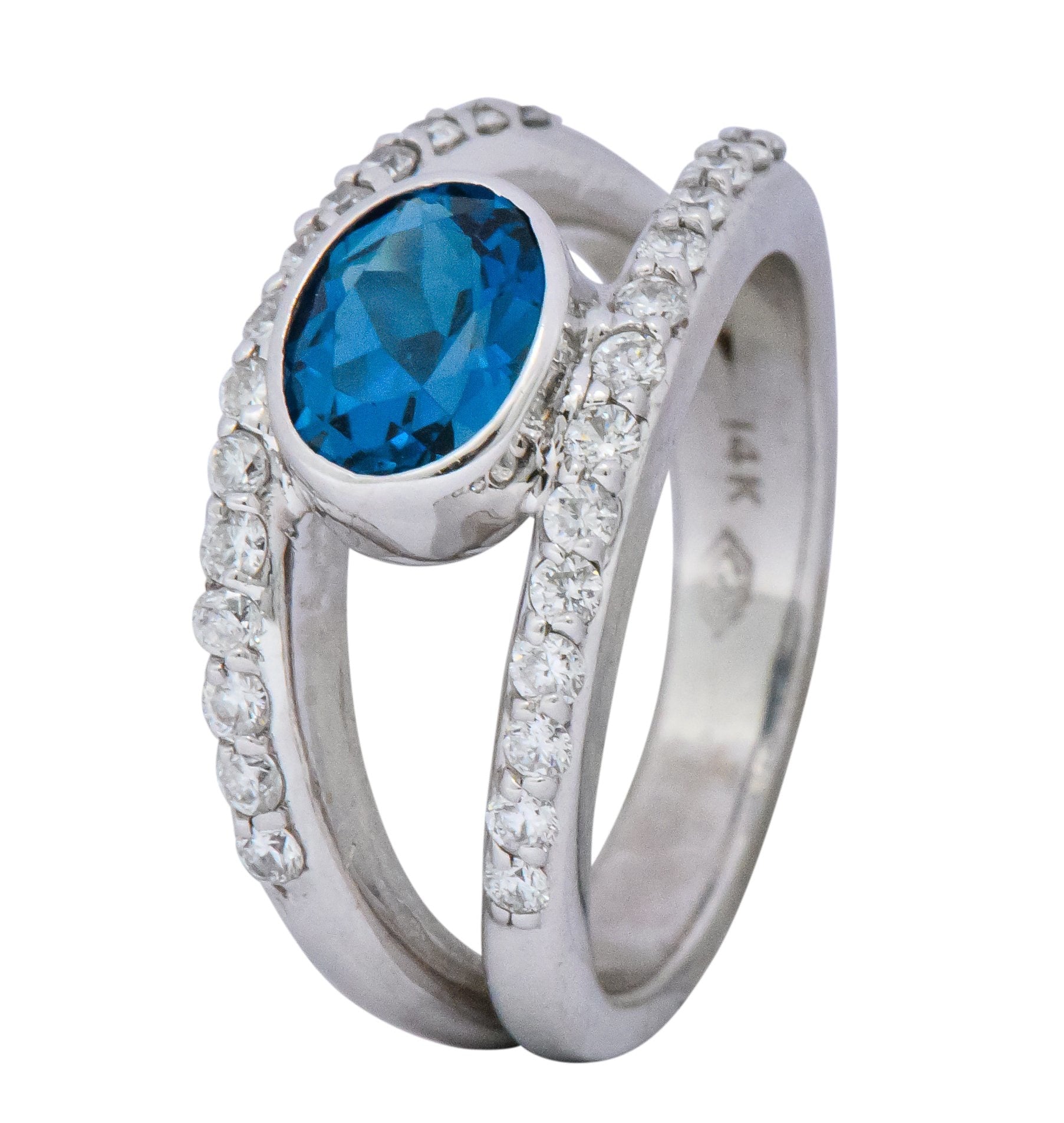 Contemporary 2.14 CTW Blue Topaz 14 Karat White Gold Fashion Ring - Wilson's Estate Jewelry