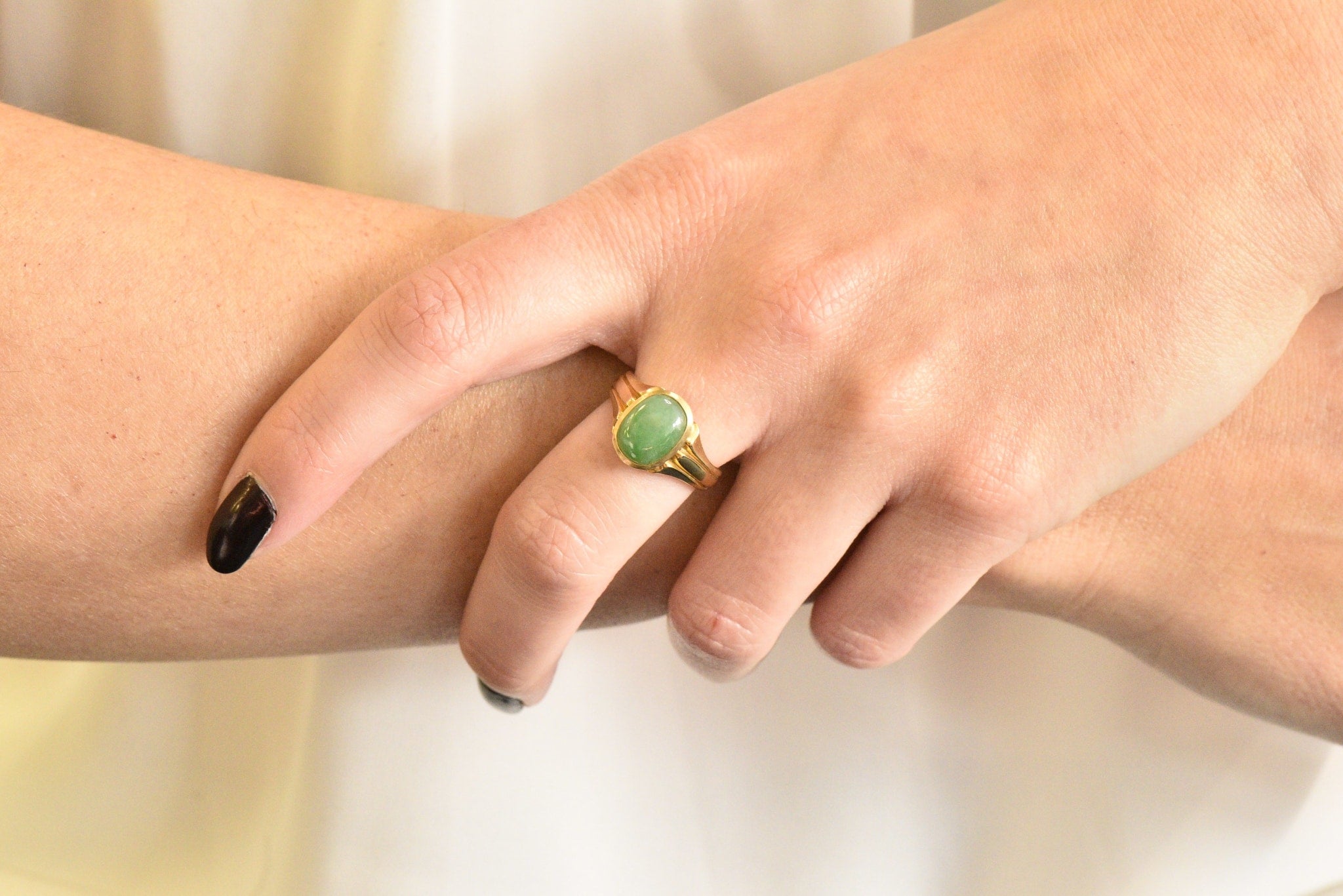 D & F Victorian Jadeite Jade 18 Karat Gold Unisex Ring GIA Wilson's Estate Jewelry