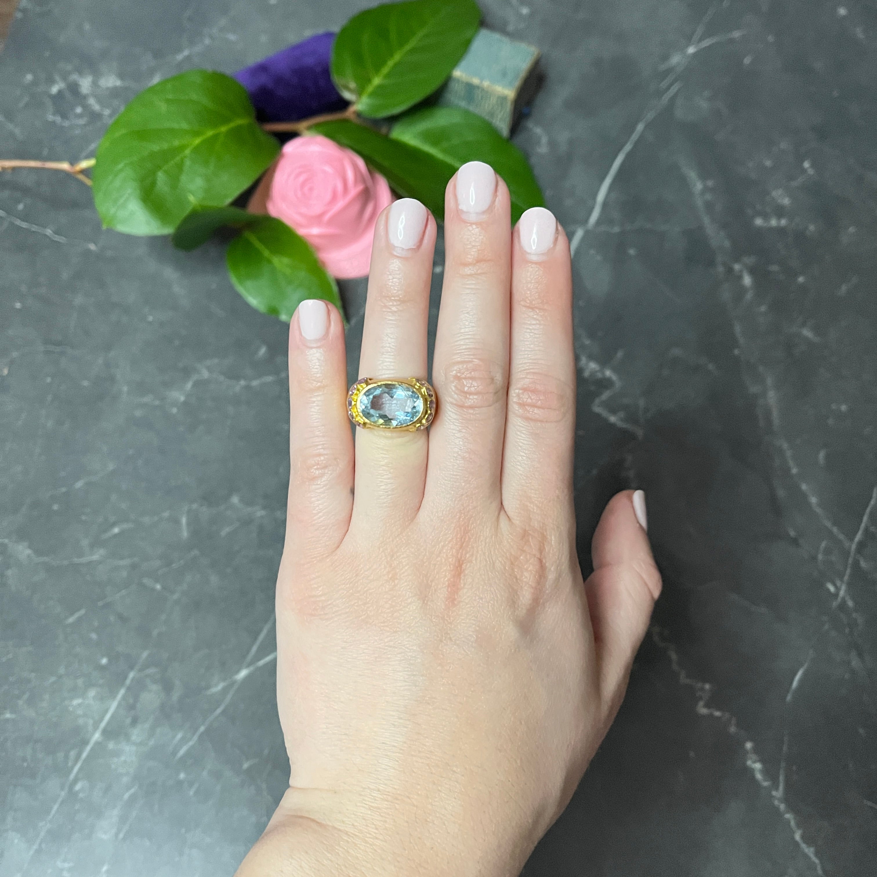 Elizabeth Locke Vintage Lavender Sapphire Aquamarine 19 Karat Yellow Gold Ring Wilson's Estate Jewelry