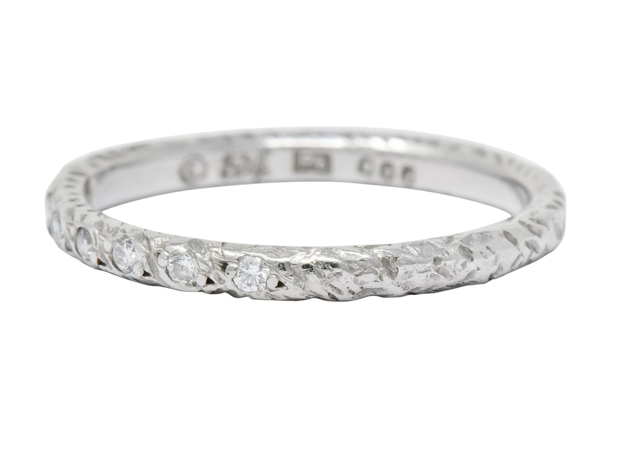 Lovely Retro 1940's Diamond Platinum Engraved Foliate Band Ring - Wilson's Estate Jewelry