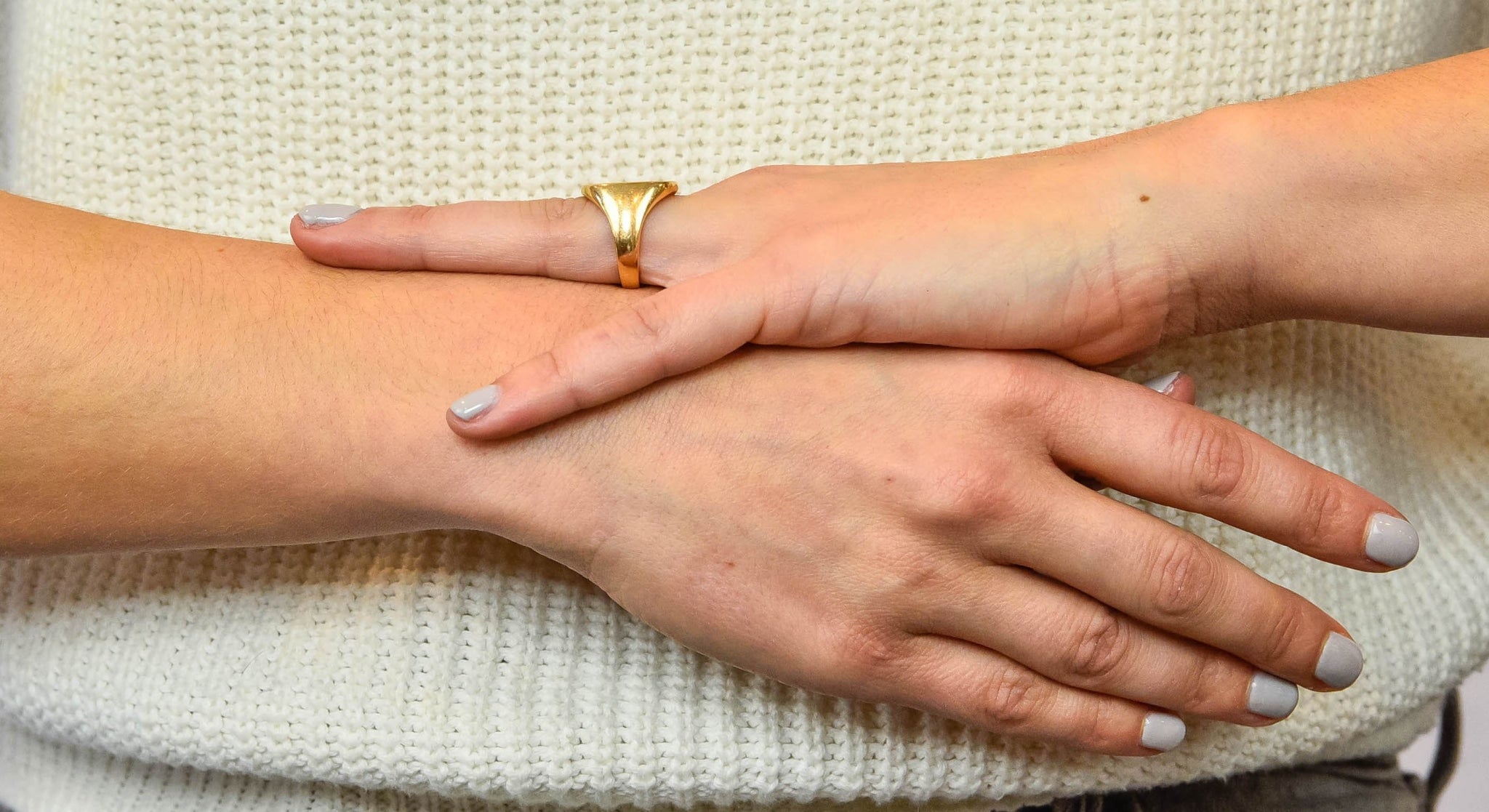 Robust Victorian 14 Karat Gold Crane Heraldry Unisex Signet Ring - Wilson's Estate Jewelry